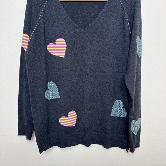 ZAKET & PLOVER Womens Small Vneck Heart Cashmere Gray Sweater CN - Picture 6 of 15